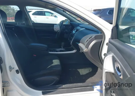 2015 Nissan Altima 2.5/2.5 S/2.5 Sl/2.5 Sv из США, поврежденный, VIN 1N4AL3AP6FC457434